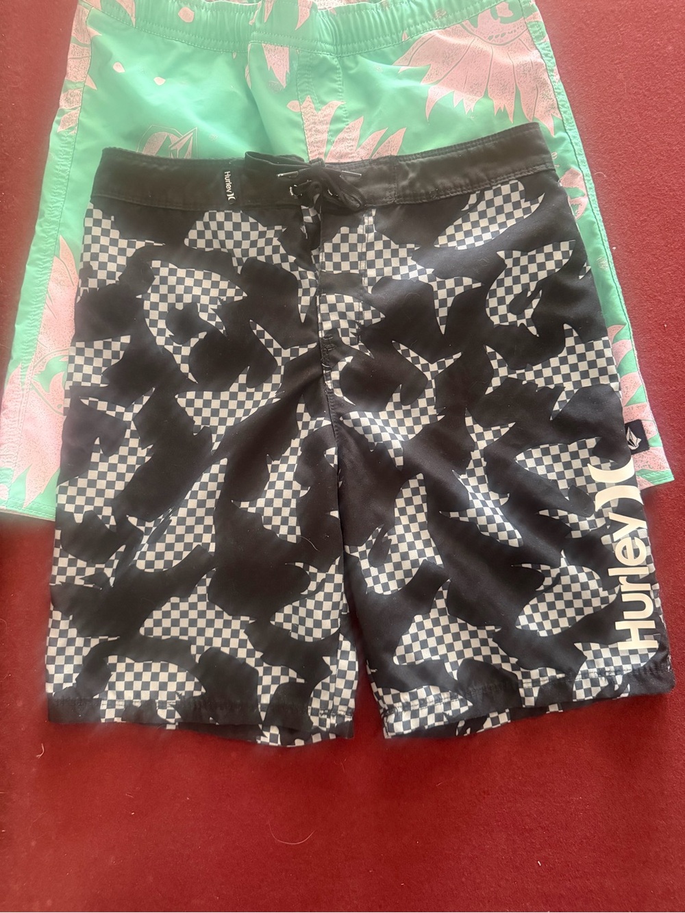 Hurley Black & Green Checkerboard Shark-Print Board Shorts